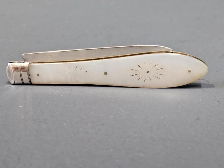 Mid Victorian Silver and Mother of Pearl Pen Knife - Image 5