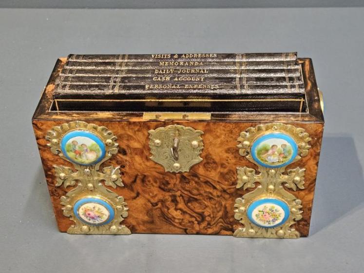 Victorian Burr Walnut Journal Box - Image 5