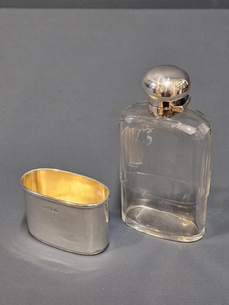 Victorian Silver and Faceted Crystal Hip Flask - Image 2