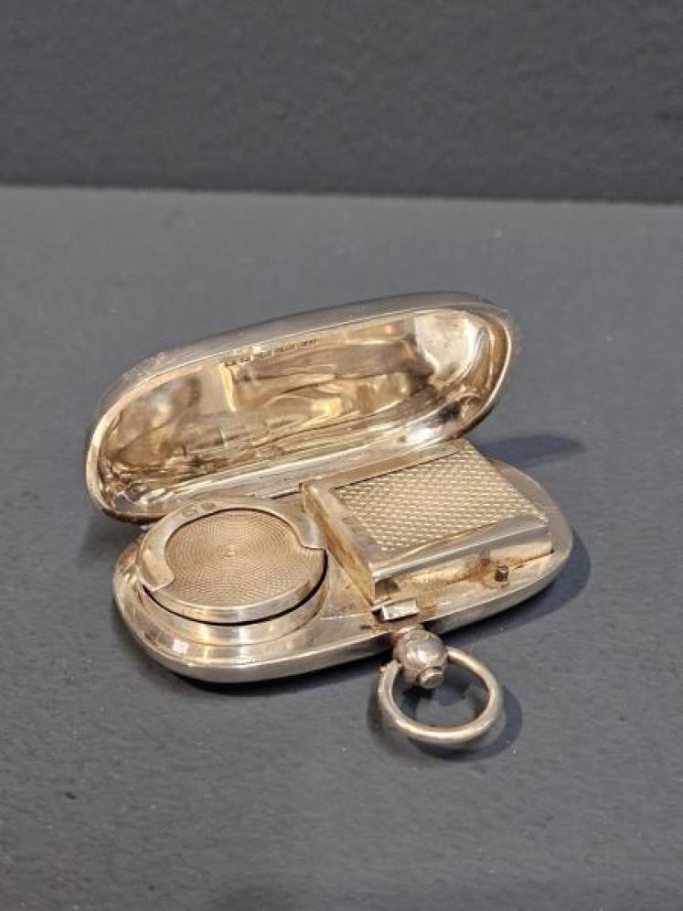 George V Silver Sovereign and Stamp Case - Image 1