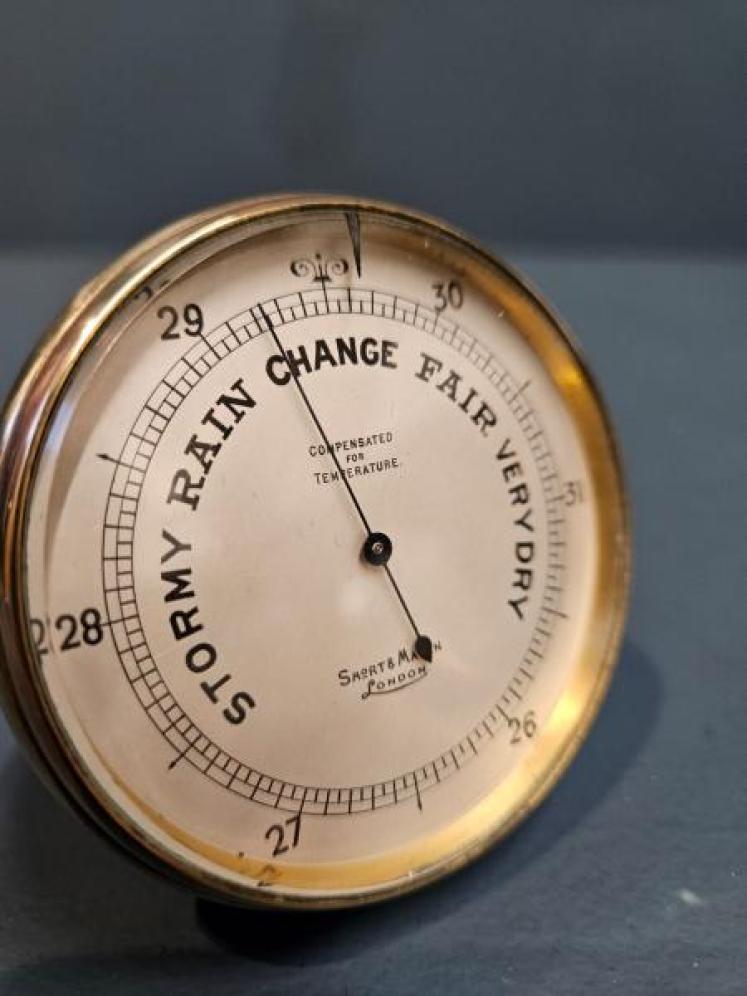 Short & Mason Portable Barometer  - Image 3