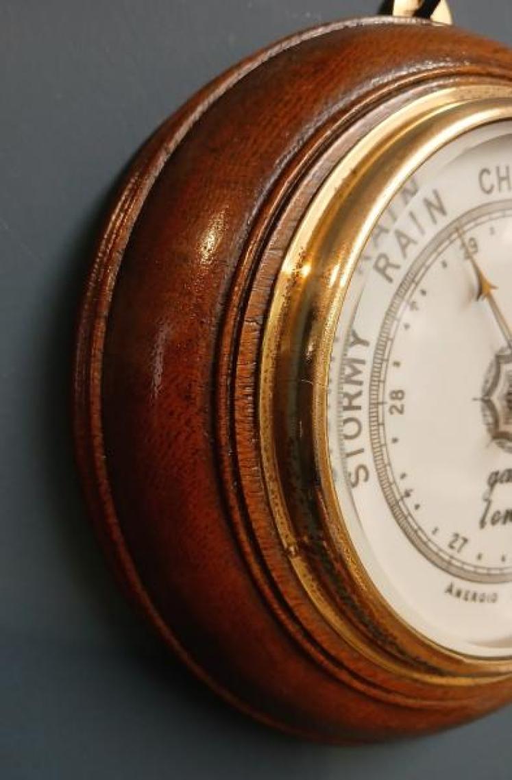 Victorian Oak Gamage of London Aneroid Barometer - Image 3