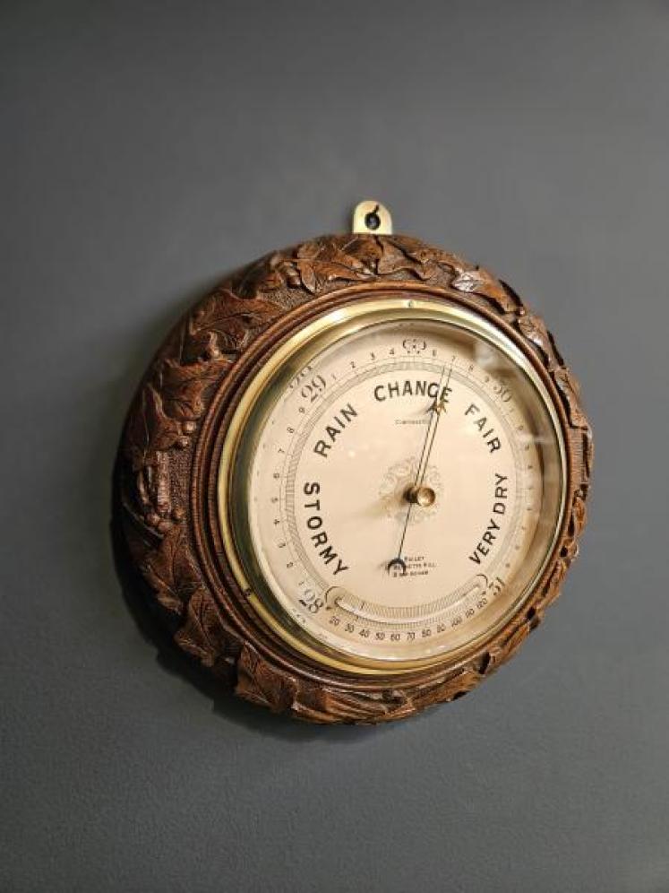 Carved Oak Ships Barometer with Crescent Thermometer - Image 2
