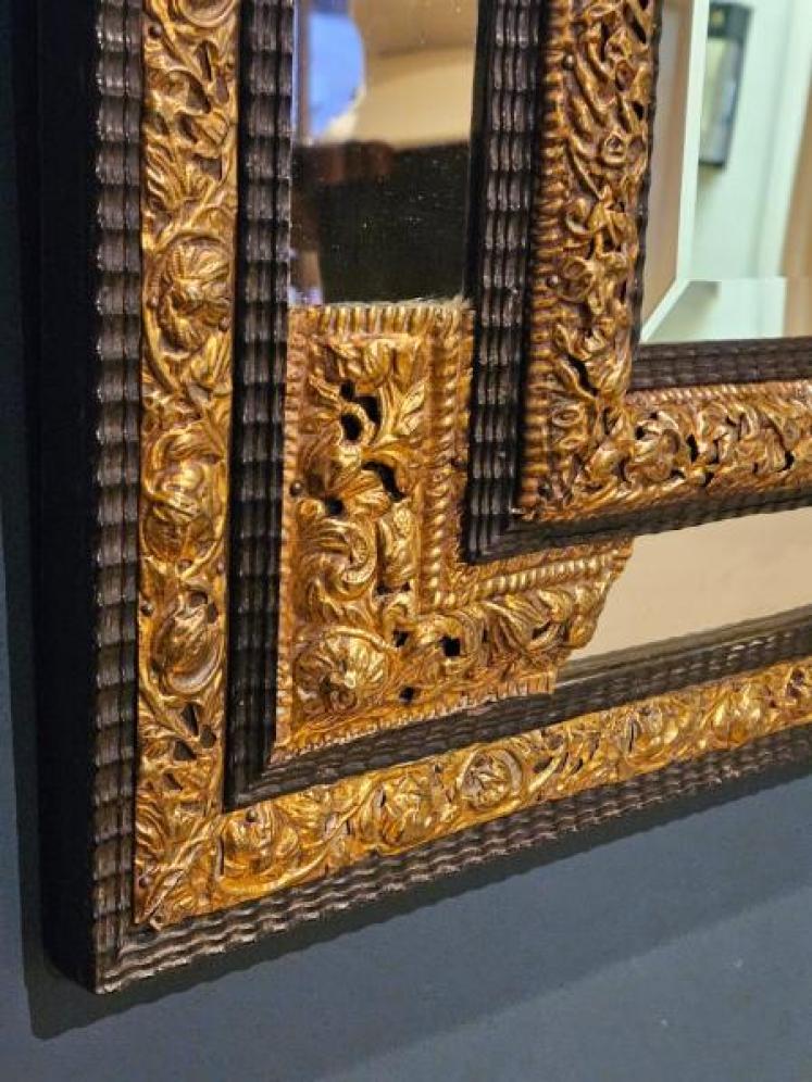 Victorian Cushion Framed Mirror - Image 3