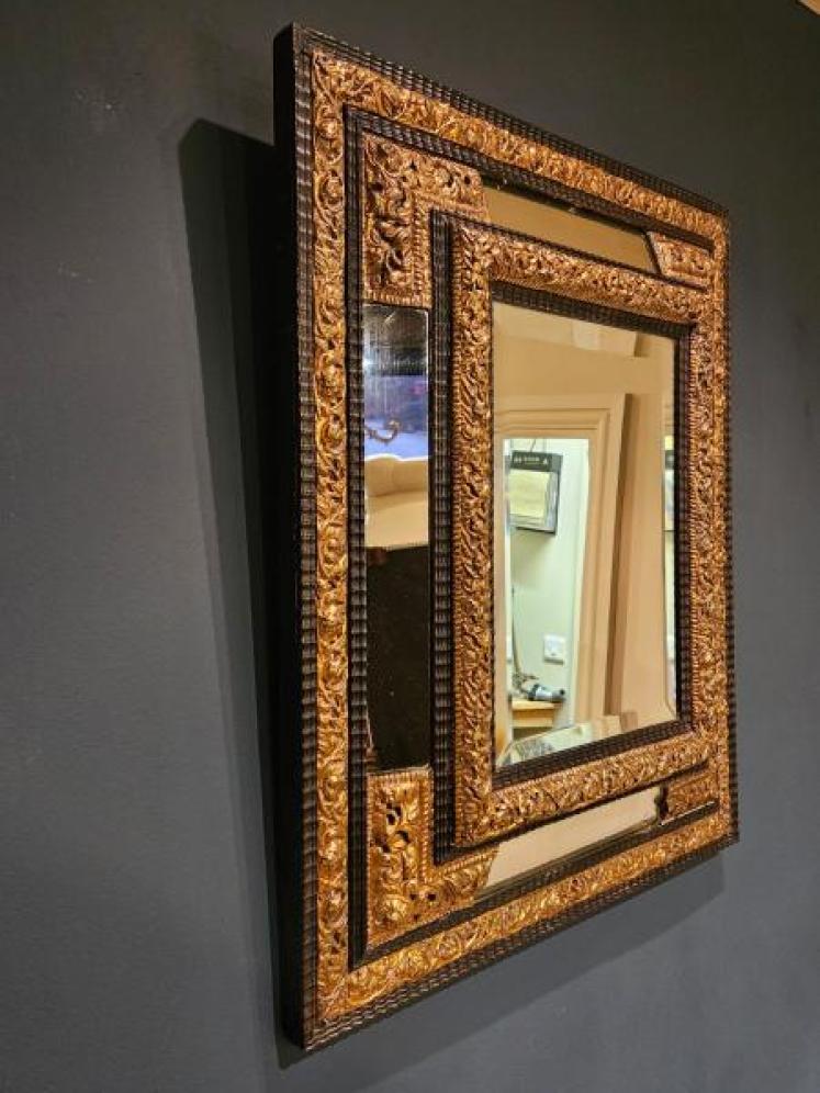 Victorian Cushion Framed Mirror - Image 5
