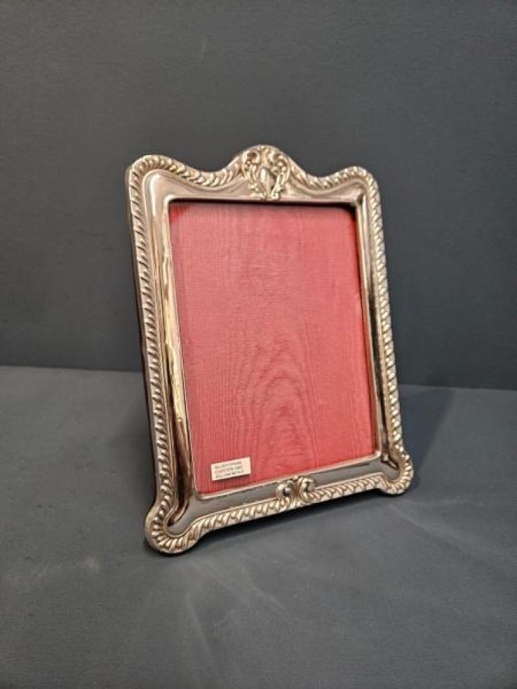Large Edwardian Silver Photo Frame - Image 2