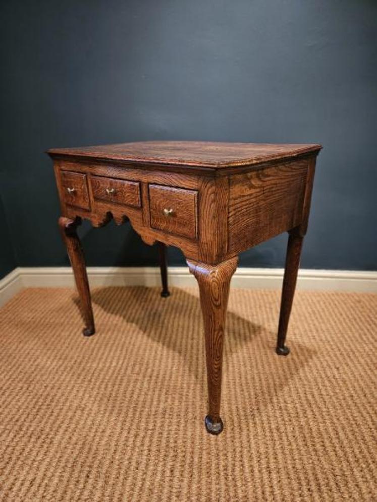 George II Oak Lowboy - Image 2