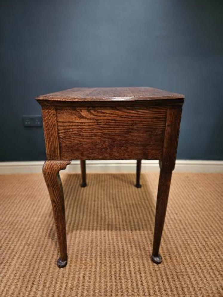 George II Oak Lowboy - Image 3