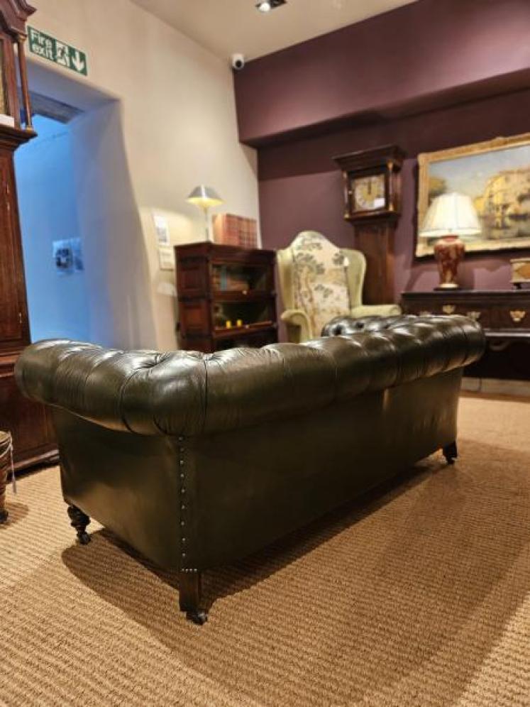 Victorian Leather Chesterfield - Image 4