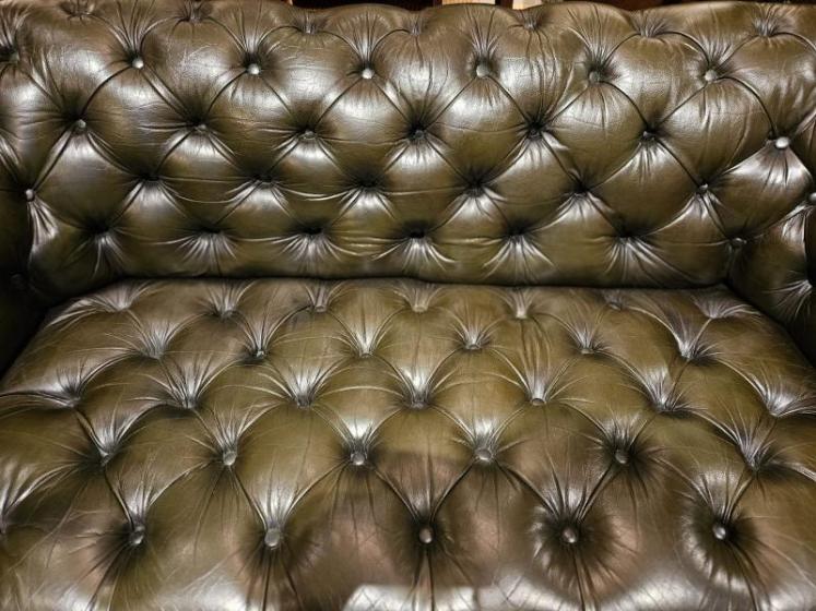 Victorian Leather Chesterfield - Image 6