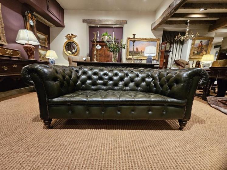 Victorian Leather Chesterfield - Image 7