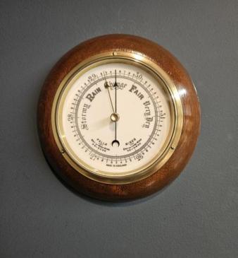 Late Victorian Oak Cased Aneroid Barometer