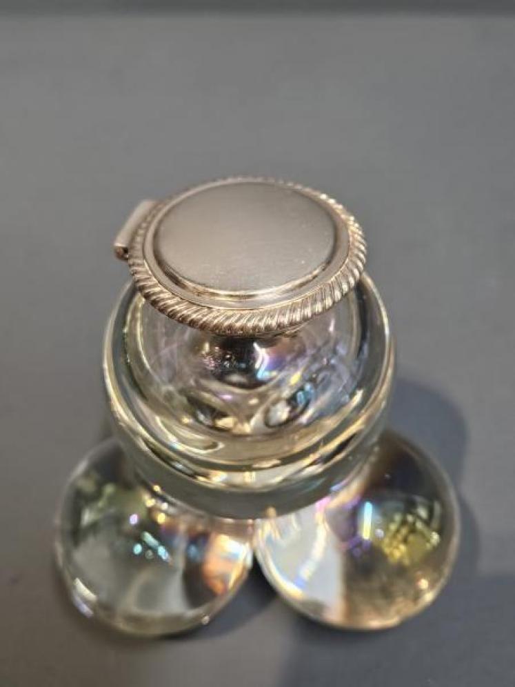 Unusual Victorian Opalescent Crystal and Silver Ink Well - Image 5