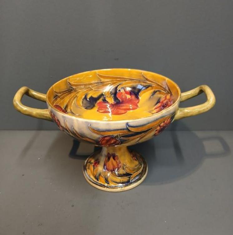 Early Moorcroft Spanish Twin Handled Tazza - Image 7