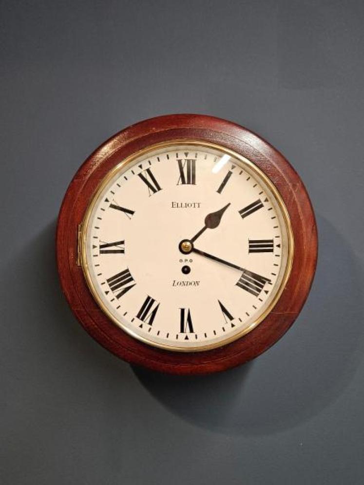 Elliott GPO Single Fusee Wall Clock - Image 1