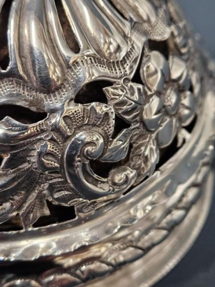 Superb Edwardian Silver Table Bell - Image 2