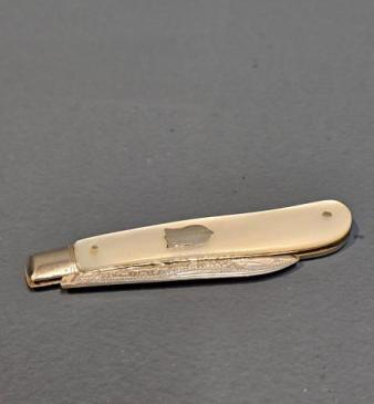 Victorian Engraved Silver Pen Knife 
