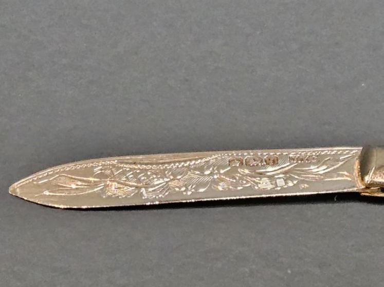 Victorian Engraved Silver Pen Knife  - Image 5