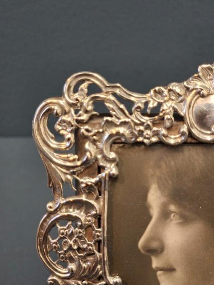 Victorian Silver Photo Frame  - Image 2