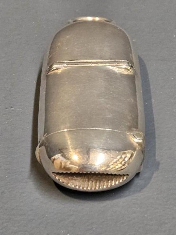 Victorian Silver Sovereign and Vesta Case - Image 4