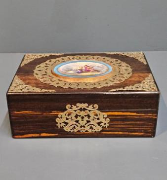 Immaculate Victorian Jewellery Box