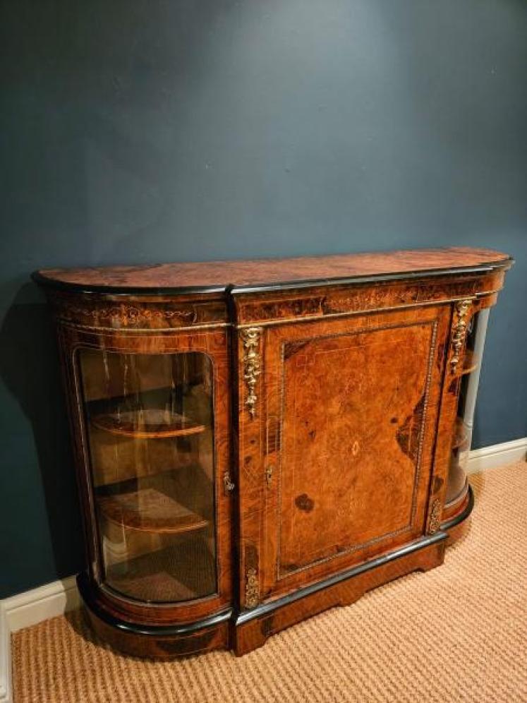 Fine Quality Victorian Burr Walnut Credenza - Image 2