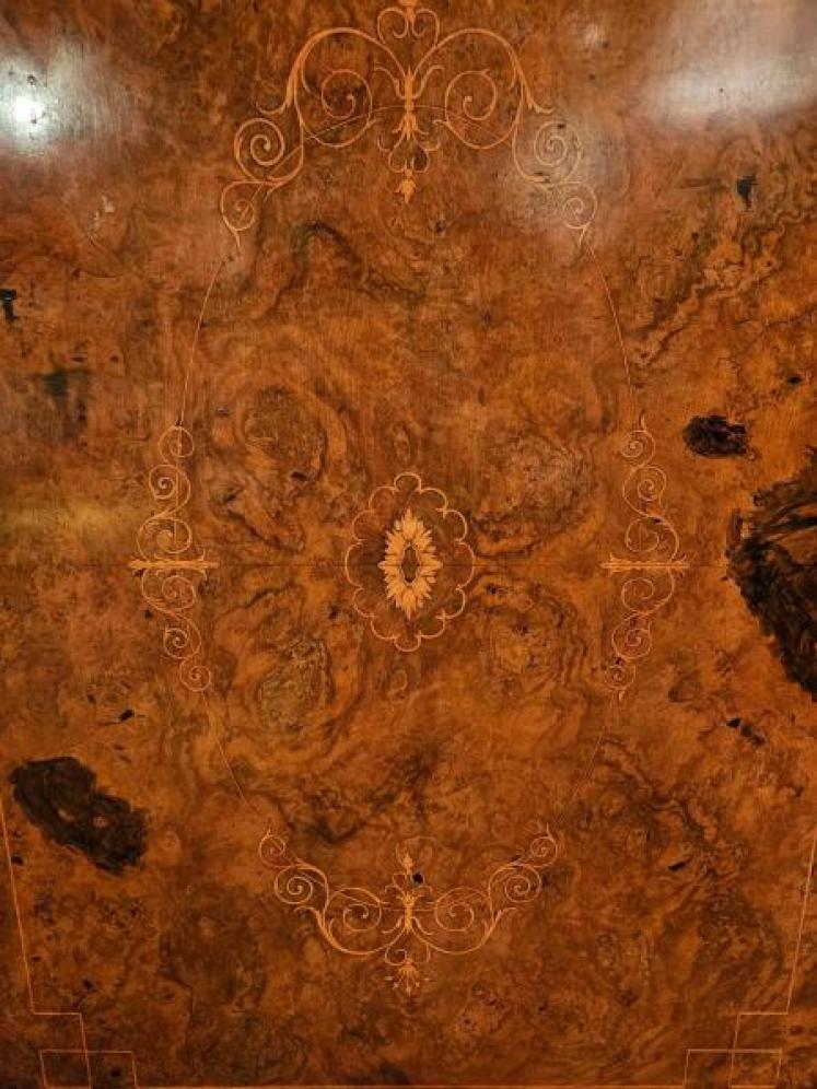 Fine Quality Victorian Burr Walnut Credenza - Image 6