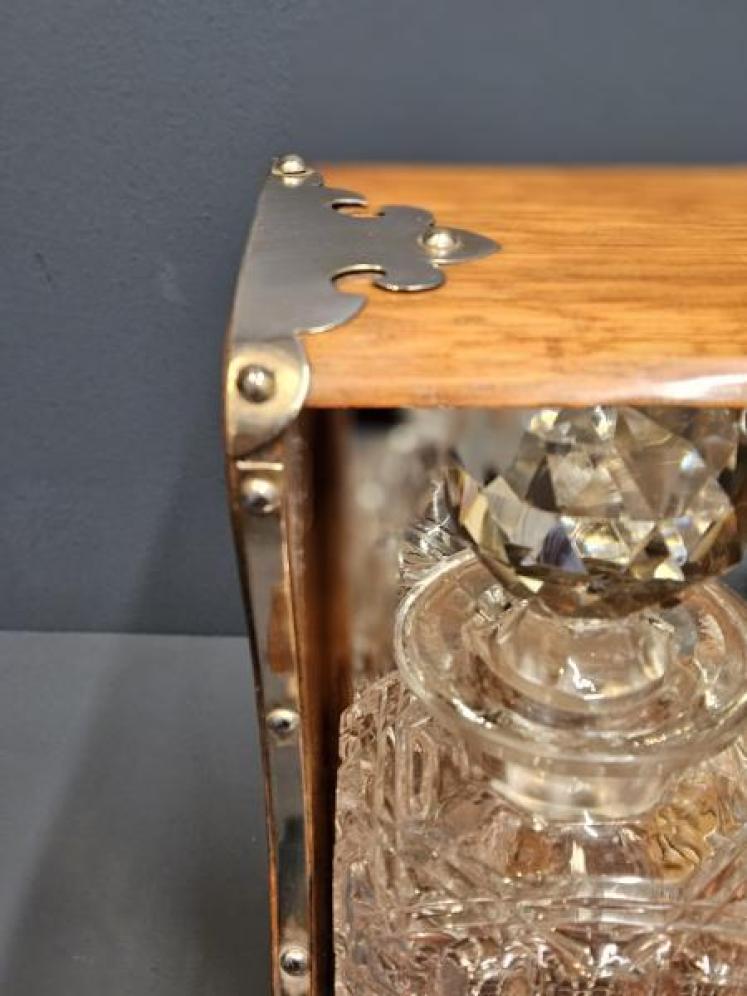 Victorian Oak Three Bottle Tantalus - Image 5