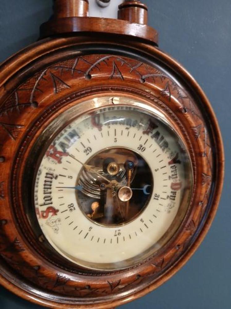 Victorian Walnut Pendant Banjo Barometer - Image 7