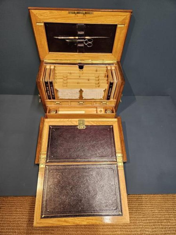 Outstanding Quality Victorian Stationary Box - Image 4