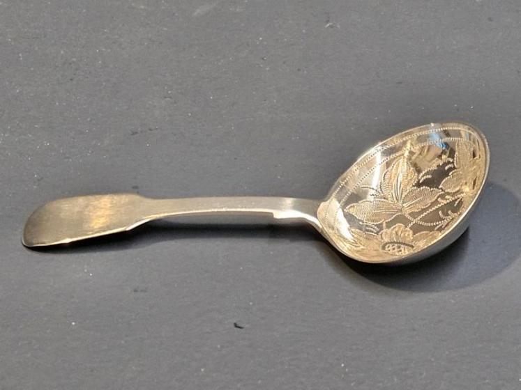Early Victorian Silver Caddy Spoon - Image 4