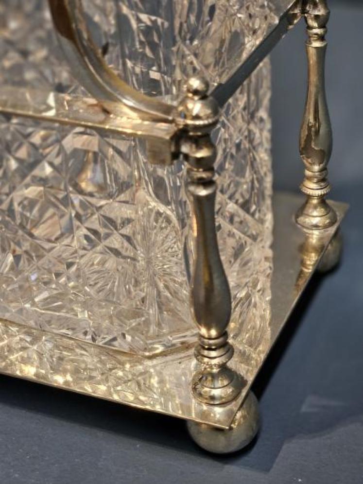 Victorian Cut Crystal Decanter & Silver Plated Stand - Image 4