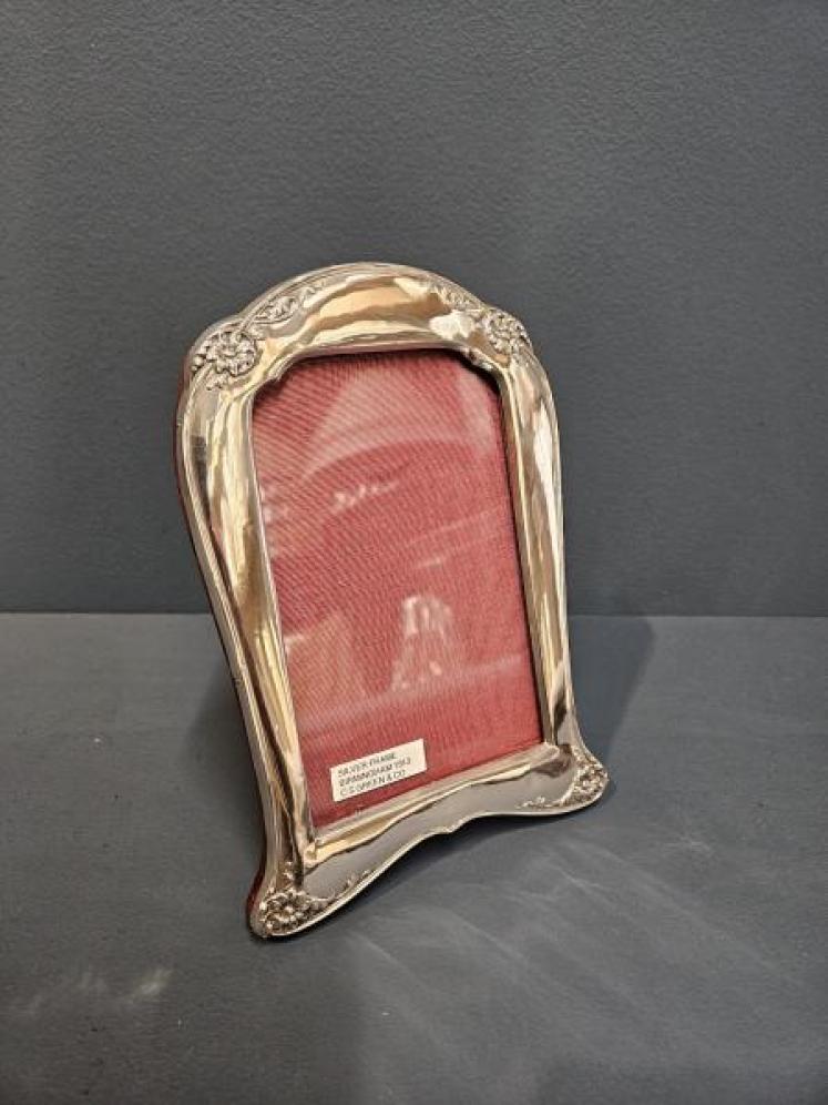 George V Floral Border Silver Photo Frame - Image 5