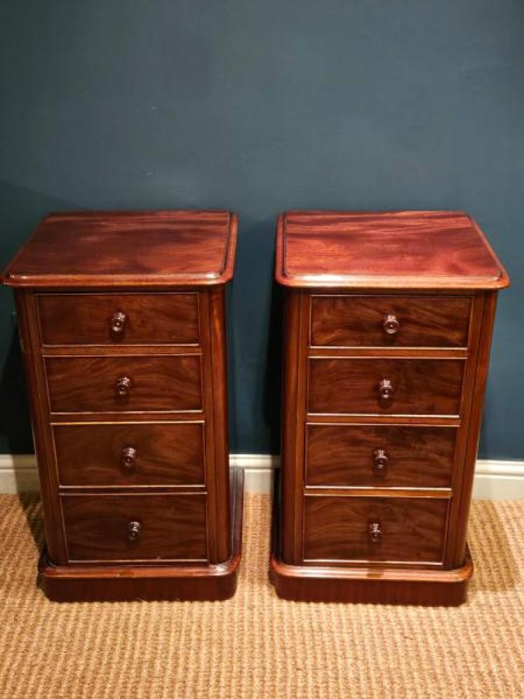Pair Victorian Mahogany Bedside Cabinets - Image 1