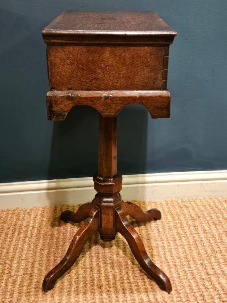 George II Oak Tripod Side Table - Image 4