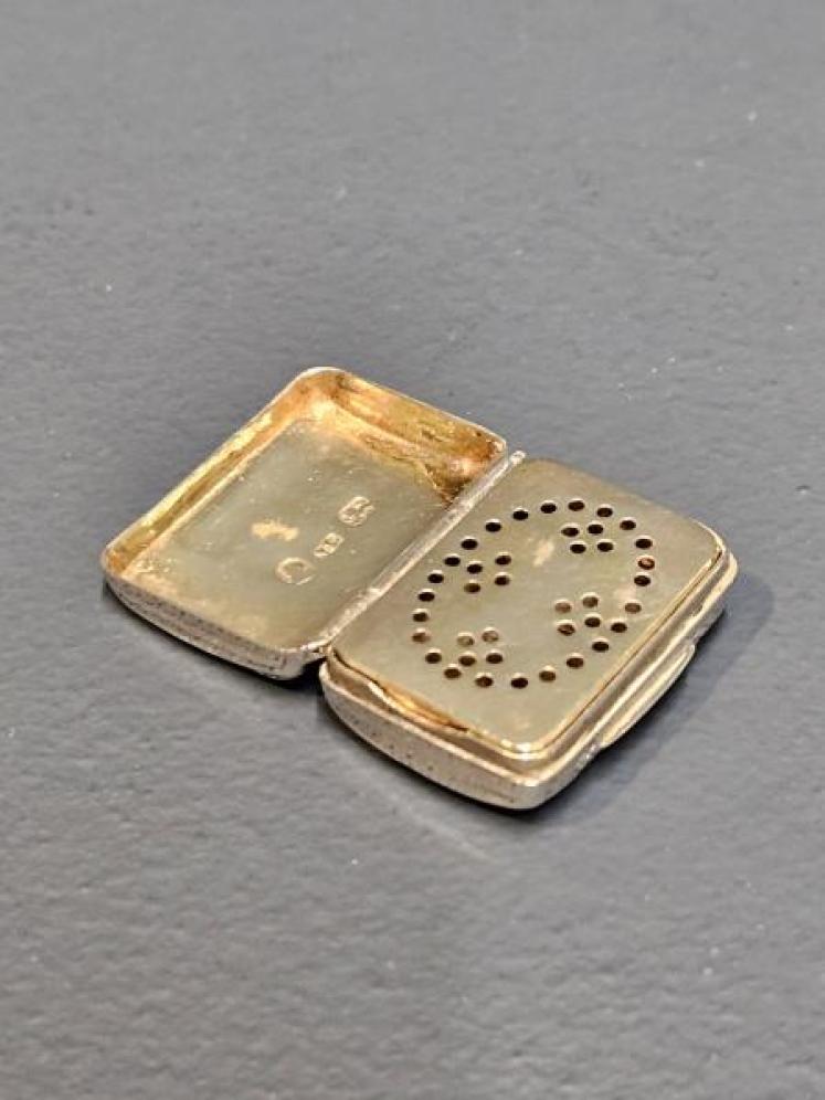 Silver Vinaigrette - Image 4