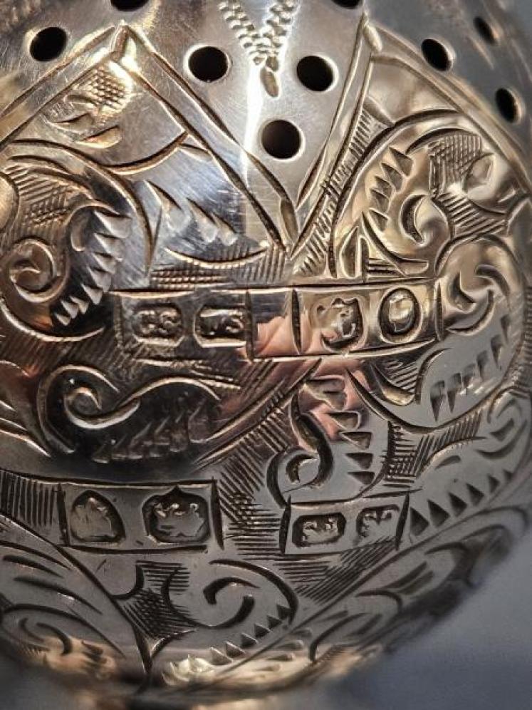 Pair of Engraved Silver Peppers - Image 4