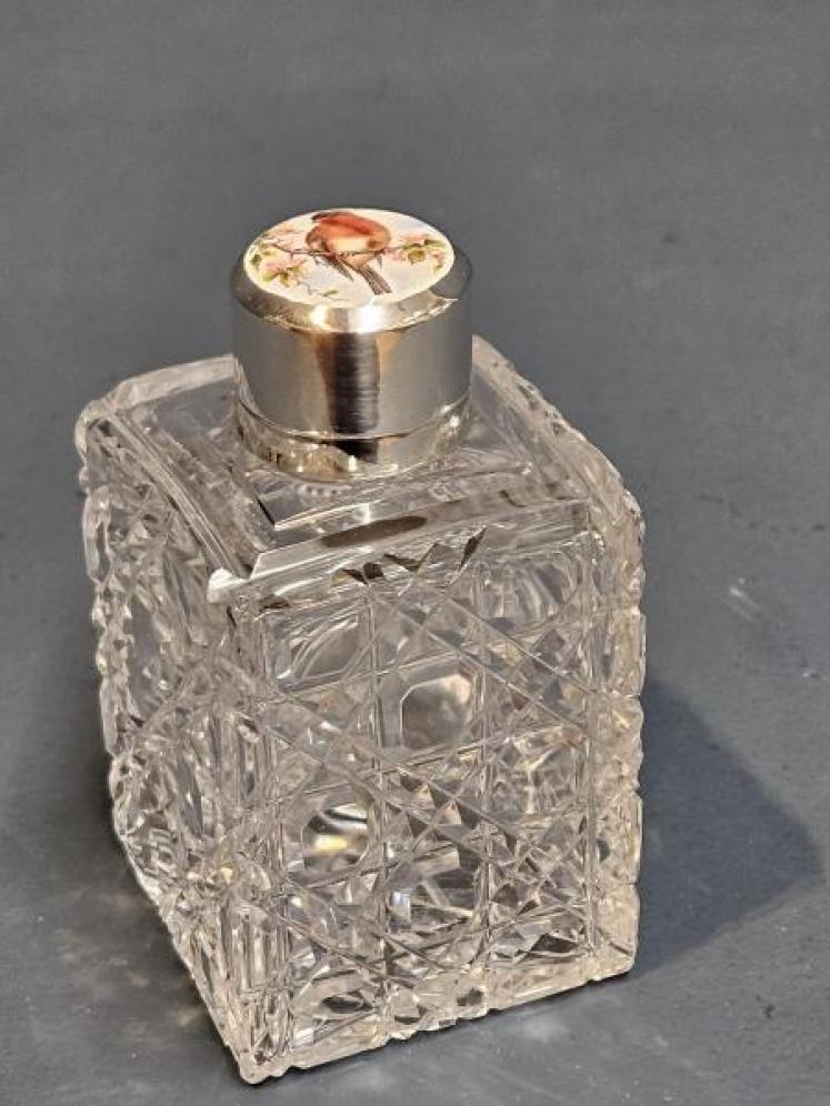 Outstanding Quality Silver and Enamel Scent Bottle - Image 1