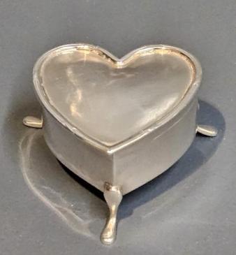 George V Silver Heart Shaped Ring Box