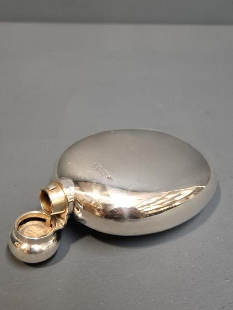 Victorian Oval Silver Hip Flask - Image 1