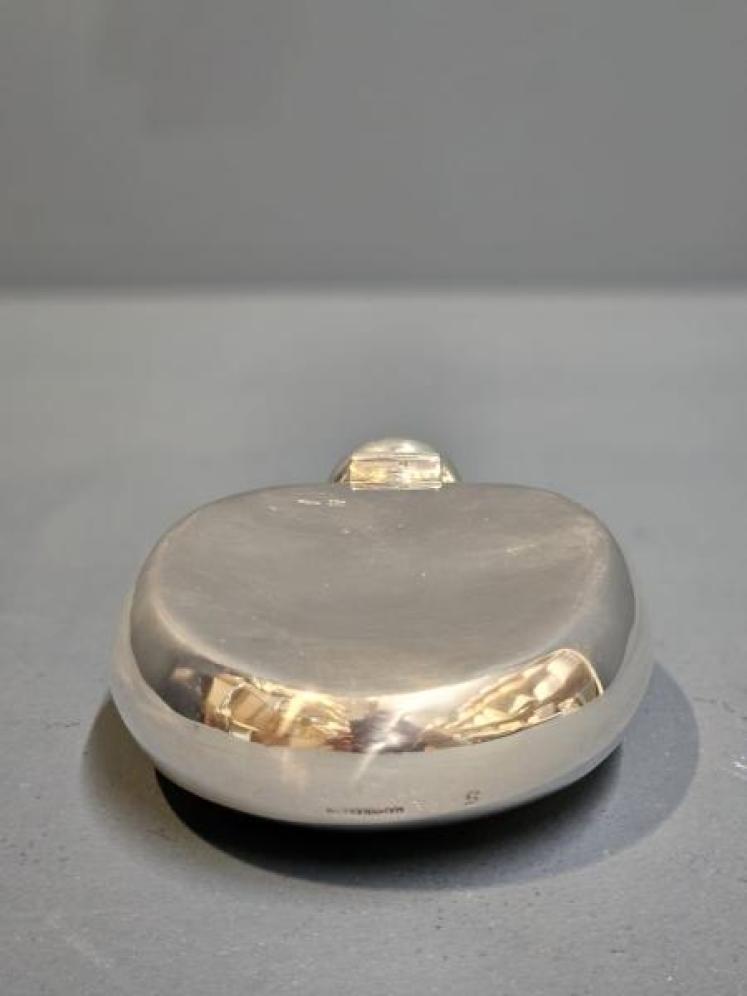 Victorian Oval Silver Hip Flask - Image 6