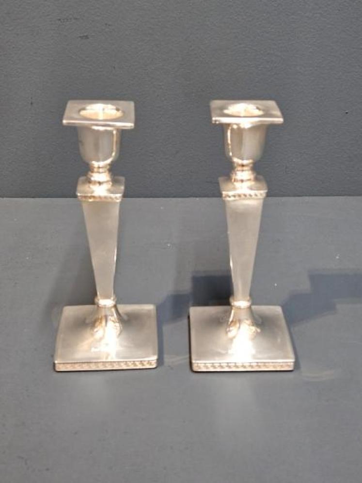 Pair of George V Period Walker & Hall Silver Candlesticks - Image 1