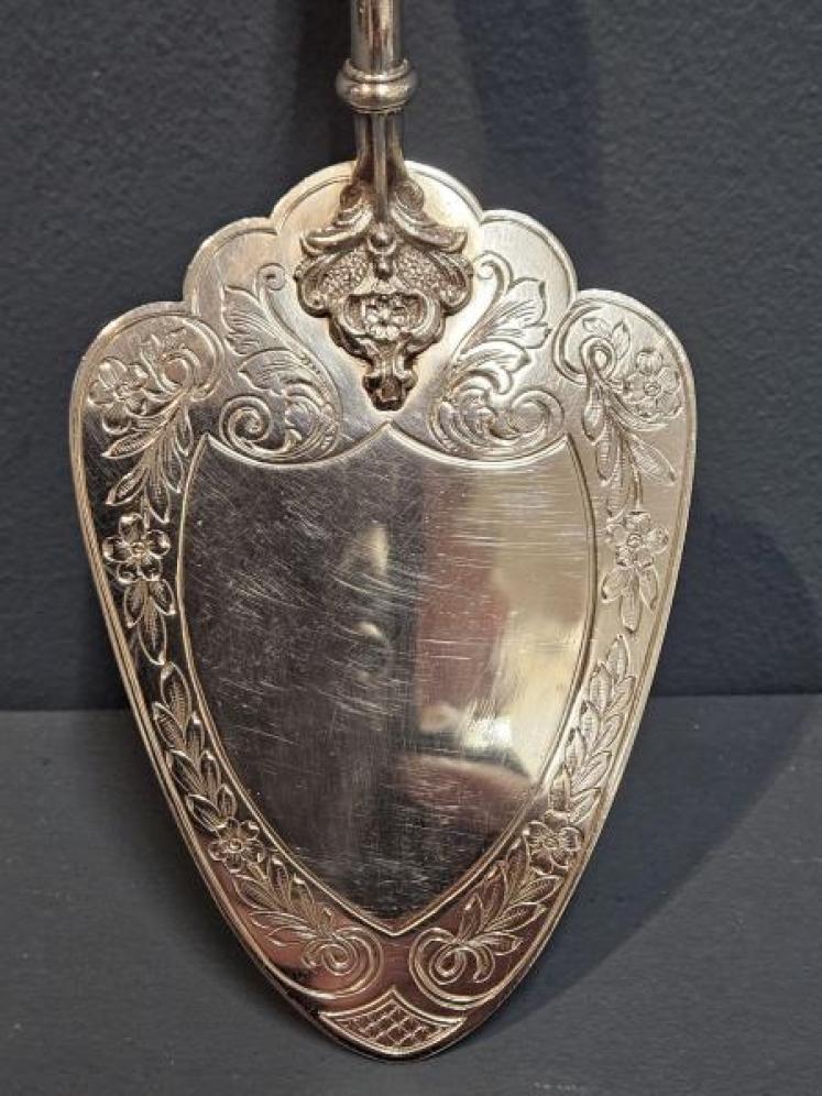Fine George V Period Silver Cake Slice - Image 4