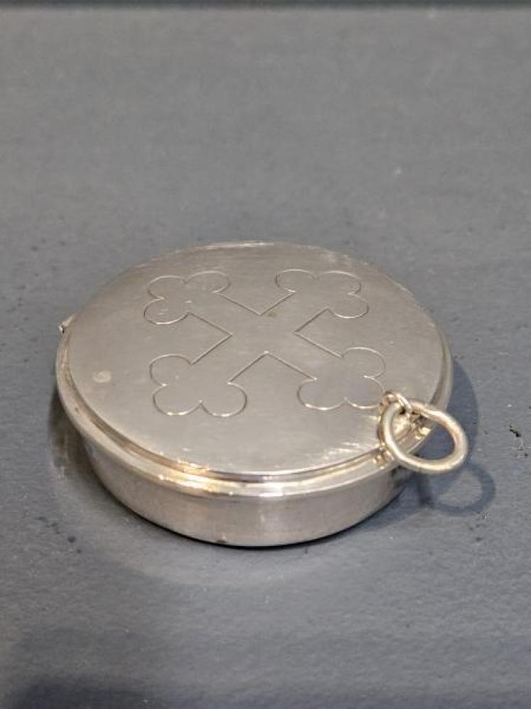 Silver Pyx - Image 1