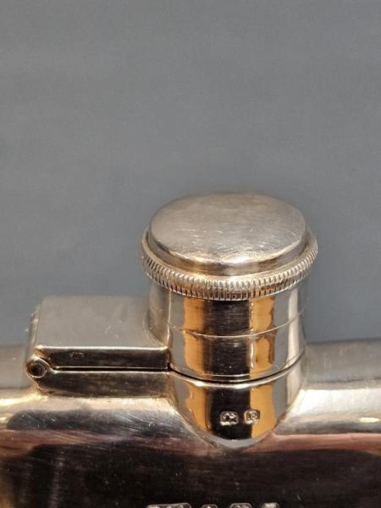 George V Period Silver Curved Hip Flask - Image 4