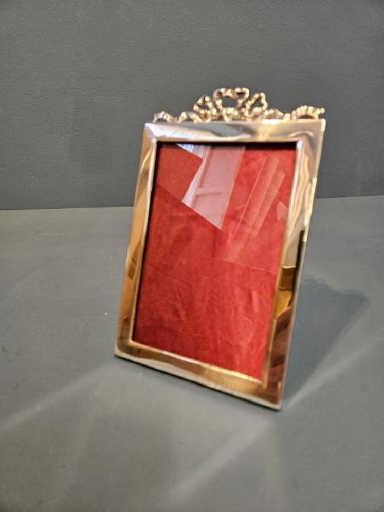Edwardian Silver Photo Frame With Ribbon Crest - Image 7