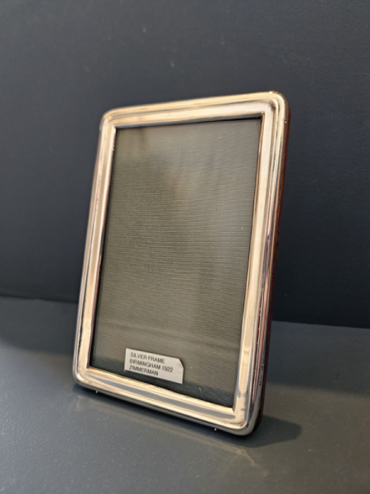 George V Silver Photo Frame  - Image 7