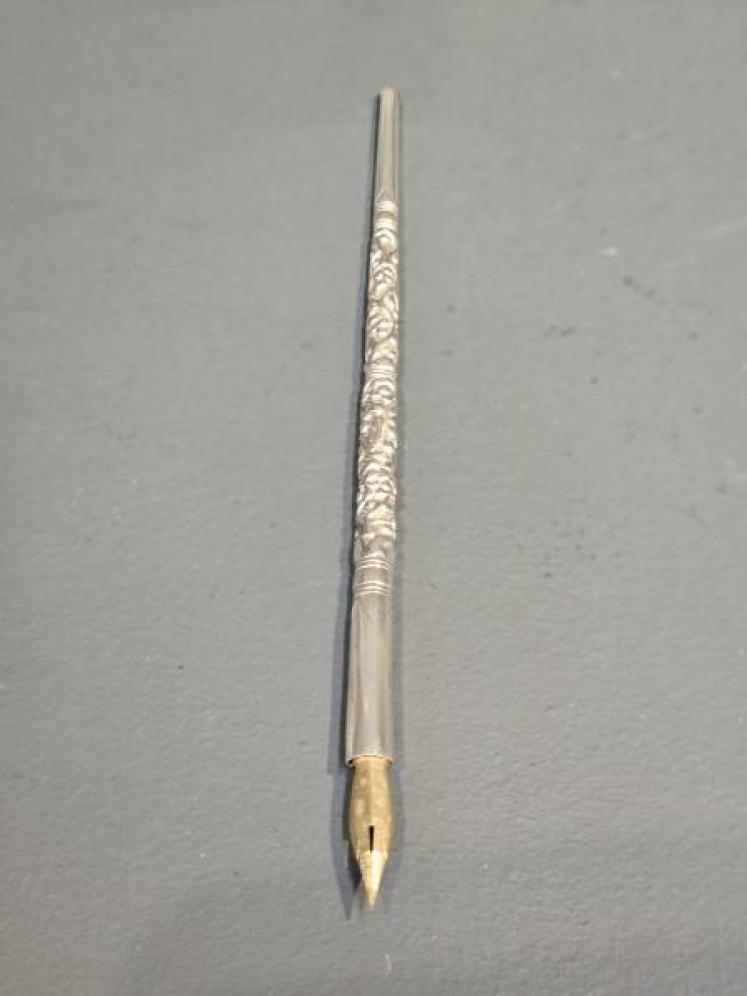 Collection of 3 Victorian Silver nib Pens - Image 6
