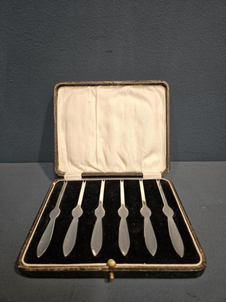 Set of Six George V Silver Crab Picks - Image 1