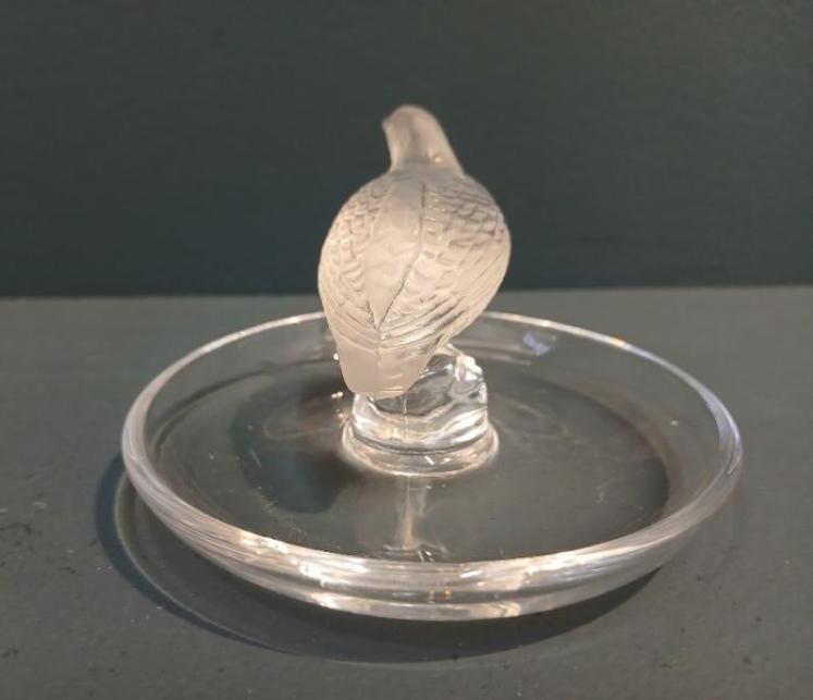 Lalique Opalescent Bird Ring Tray - Image 6